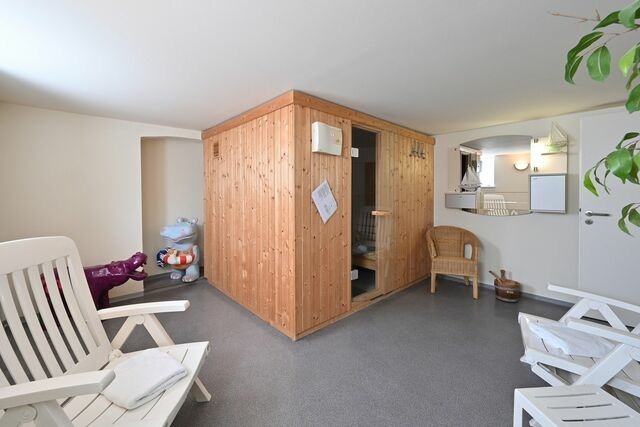 Ferienwohnung in Sellin - Ferienwohnung 6 mit Sauna WLAN 6 Pers. Sellin auf Rügen Villa Celia 200 m vom Strand entfernt - Bild 9