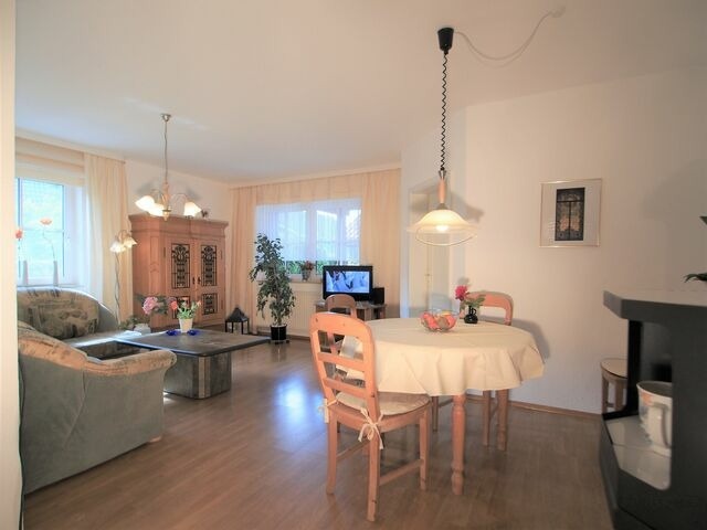 Ferienwohnung in Ostseeheilbad Zingst - Birkmaase 12 - Kapit&auml;nshaus Jacqueline 4-Sterne Komfort FeWo im EG links - Bild 2