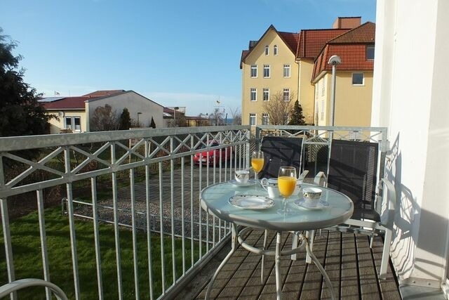 Ferienwohnung in K&uuml;hlungsborn - Haus am Park - 48-10 - Bild 4